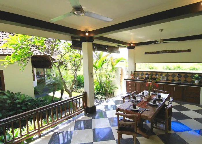 Parque de vacaciones Kubu Kedungu 3*